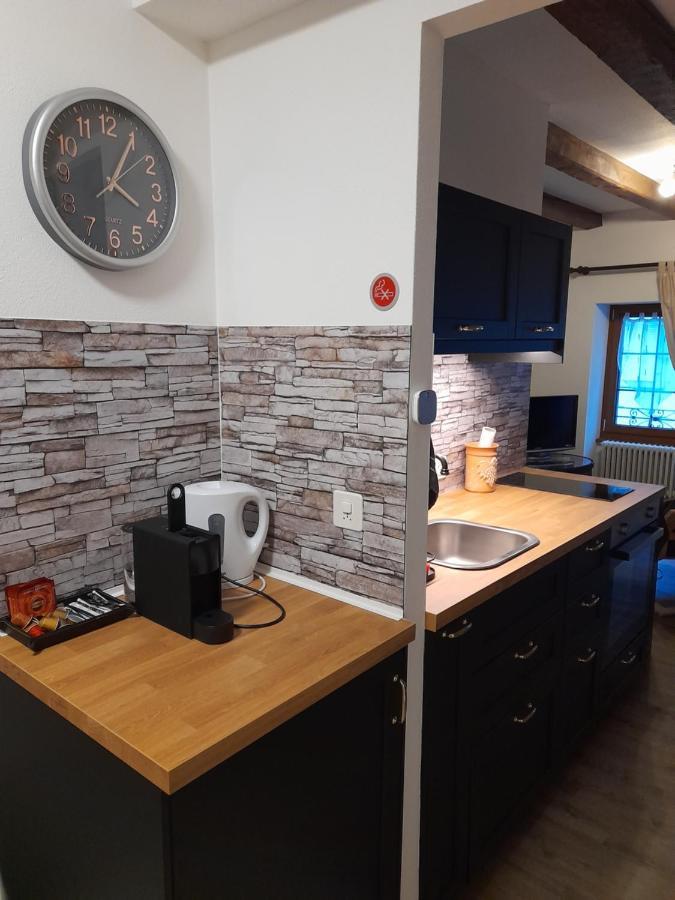 Studio Chez Un Vigneron Au Village Au 2Eme Etage Sans Ascenseur Villeneuve Ngoại thất bức ảnh