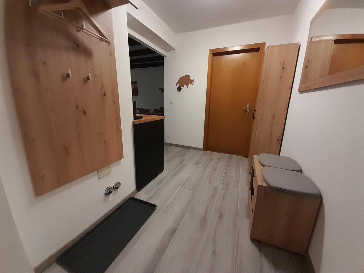 Studio Chez Un Vigneron Au Village Au 2Eme Etage Sans Ascenseur Villeneuve Ngoại thất bức ảnh