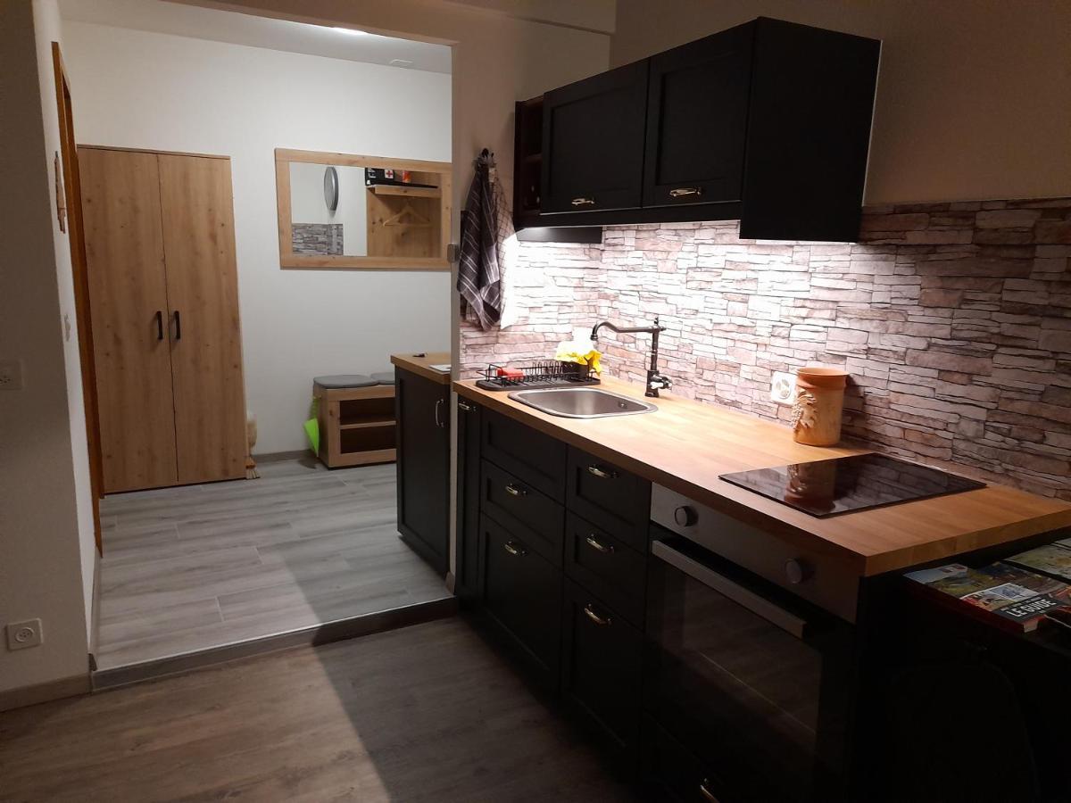 Studio Chez Un Vigneron Au Village Au 2Eme Etage Sans Ascenseur Villeneuve Ngoại thất bức ảnh