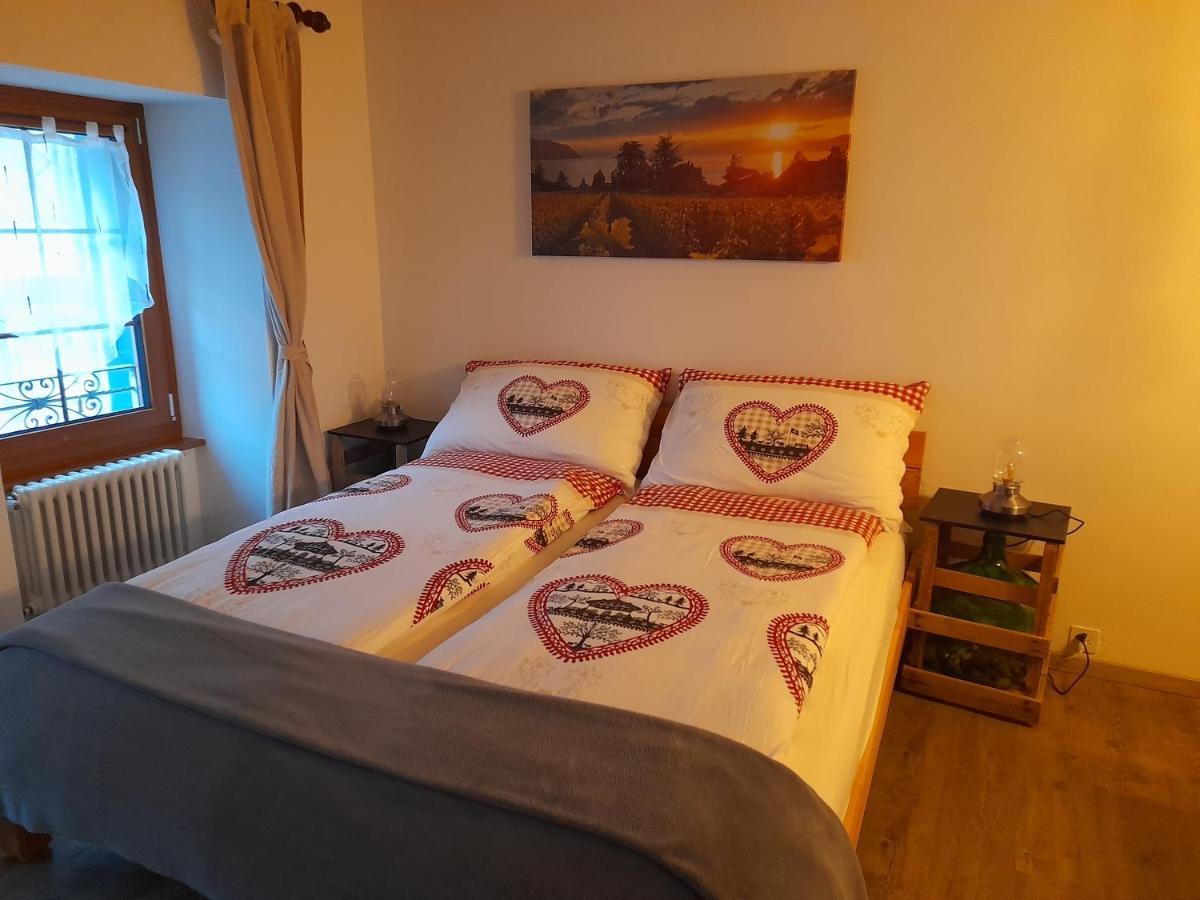 Studio Chez Un Vigneron Au Village Au 2Eme Etage Sans Ascenseur Villeneuve Ngoại thất bức ảnh